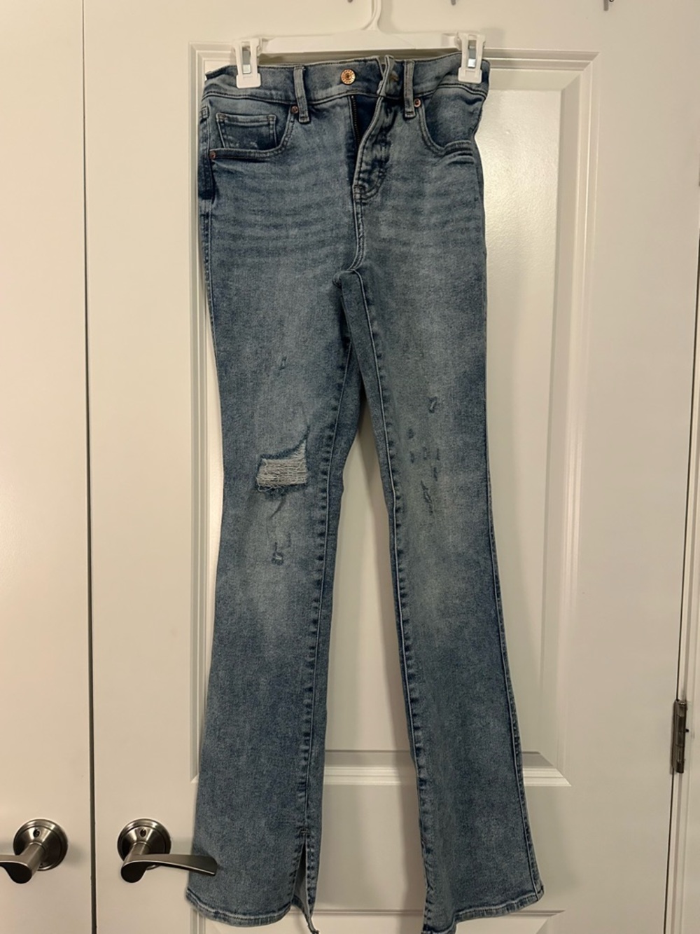 Express Women's Light Wash Bootcut Jeans